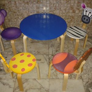 TABLE WITH FOUR CHAIRS (1SET)